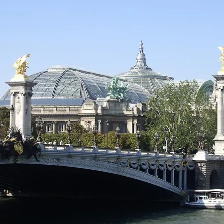 Apartment Close Champs Elysees. *